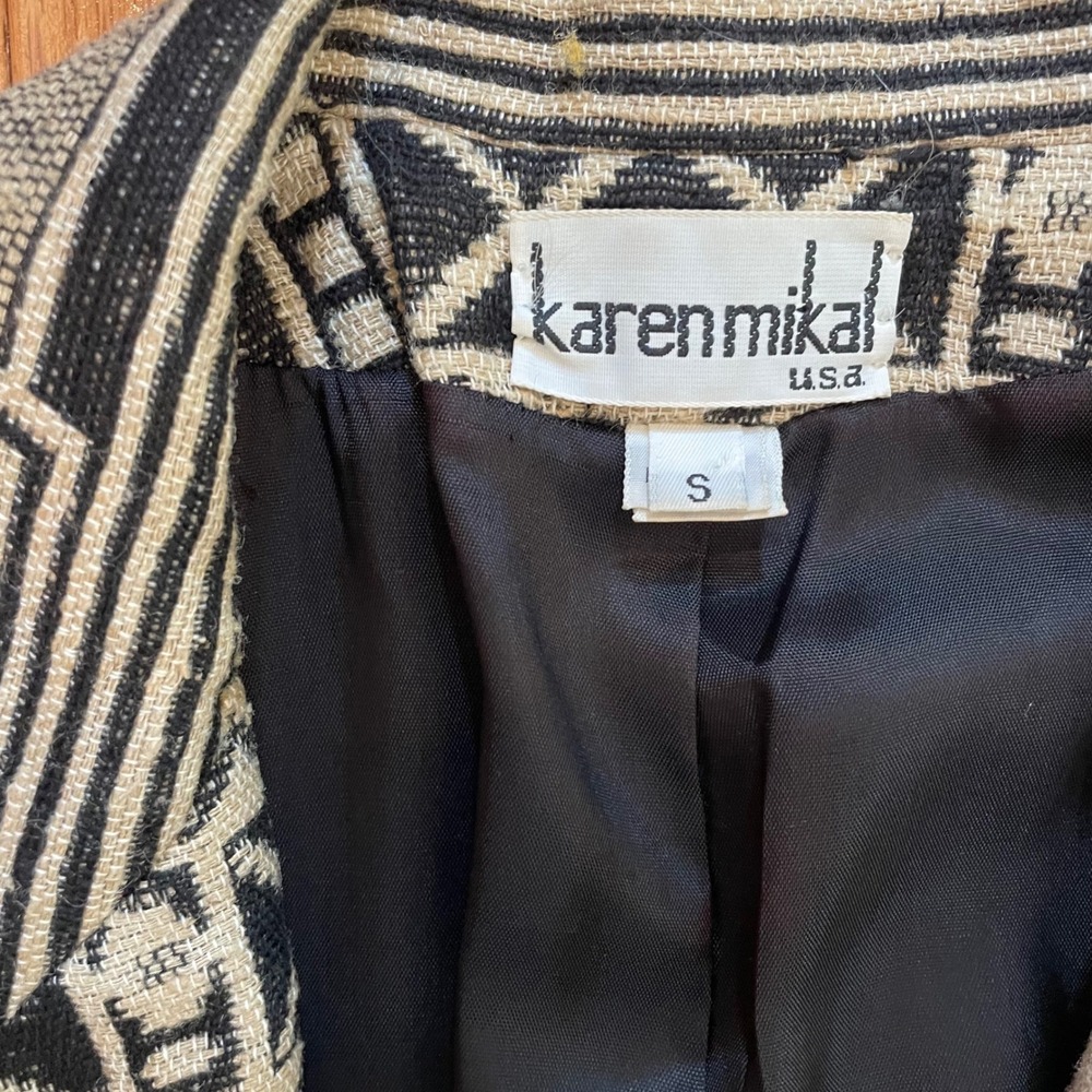 Karen Mikal Black and Tan Patterned Blazer - Picture 8 of 11